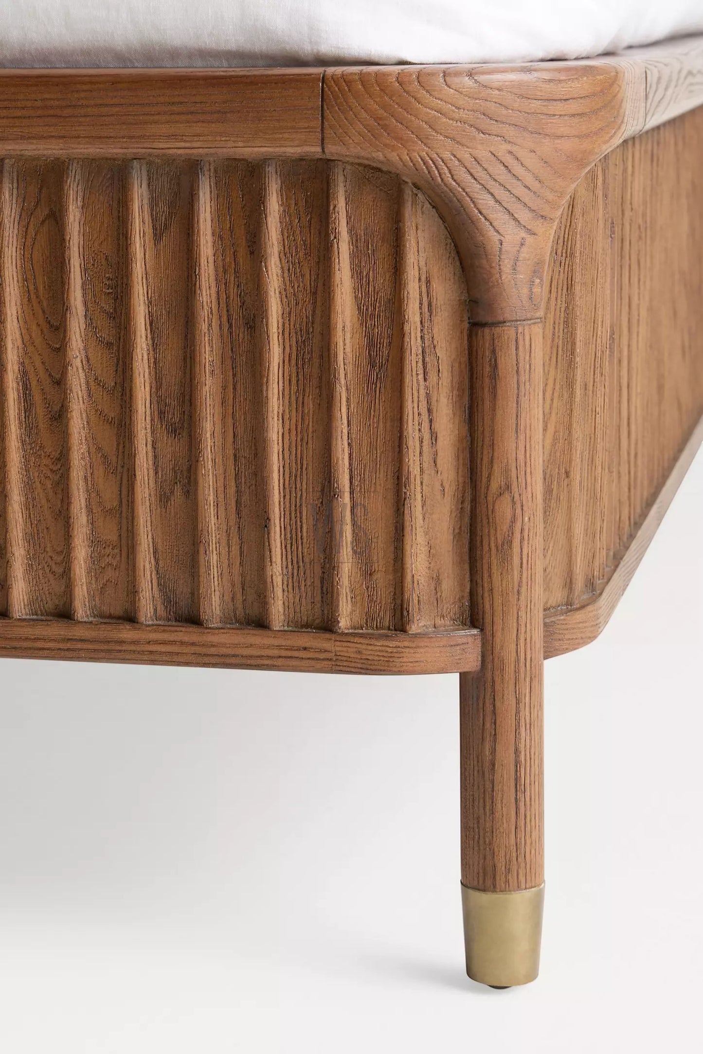 Nectar Bed | Oak Wood