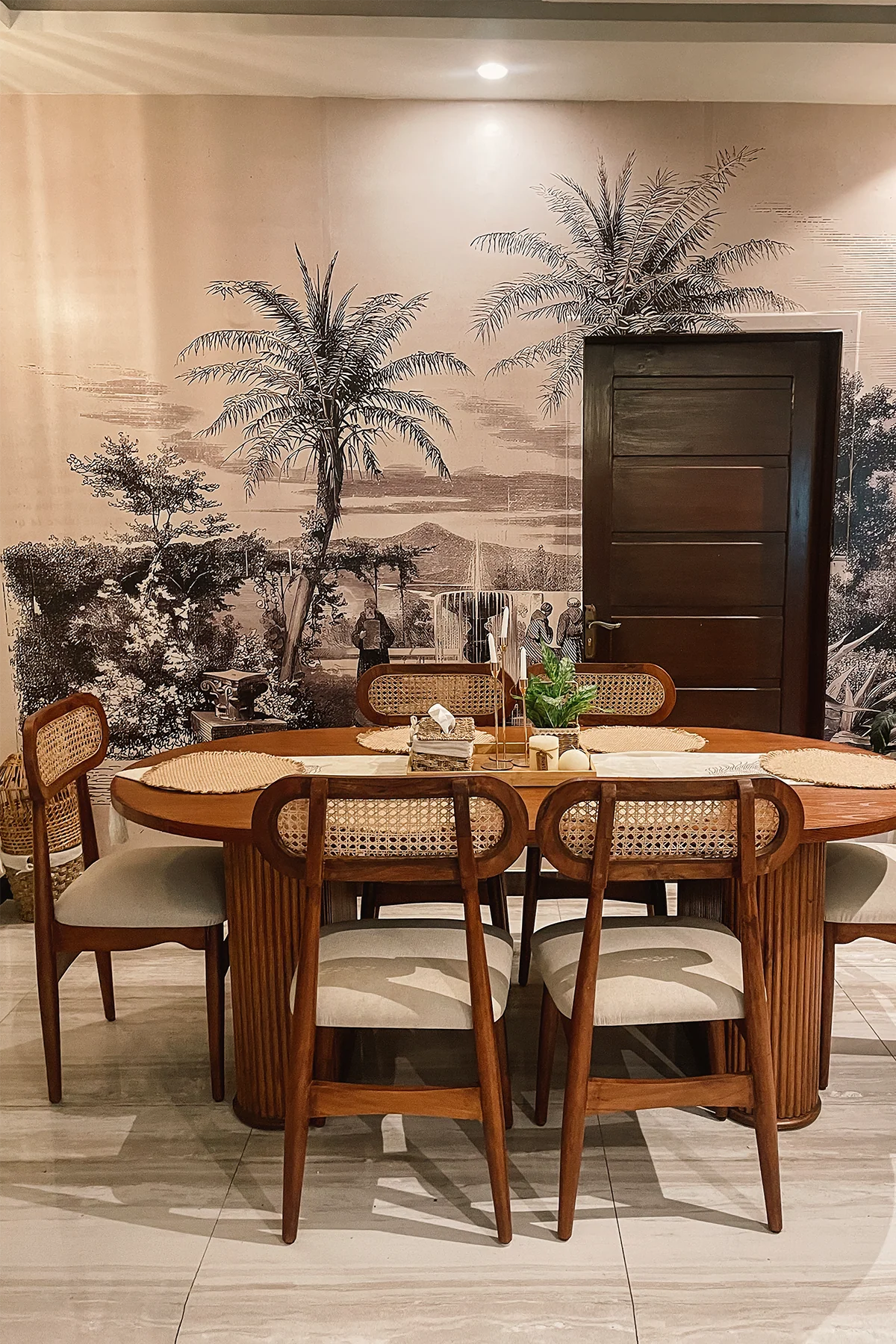 The Orch Dining Set | Teak Wood