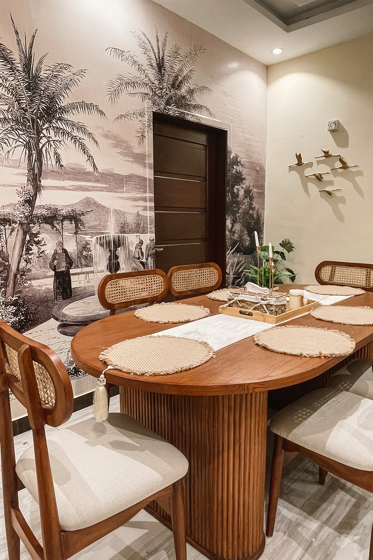 The Orch Dining Set | Teak Wood