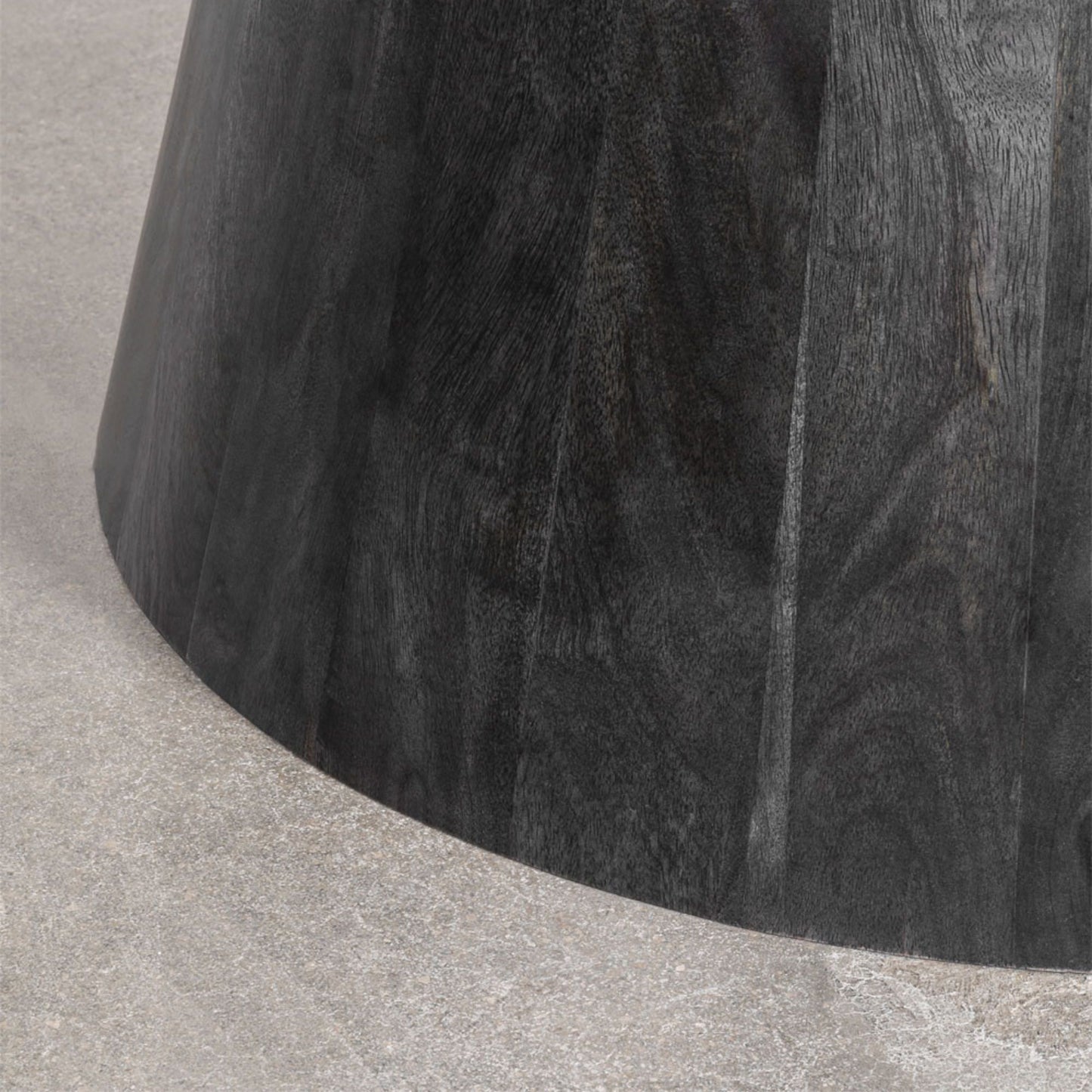 Elysian Round Dining Table Wooden | Black