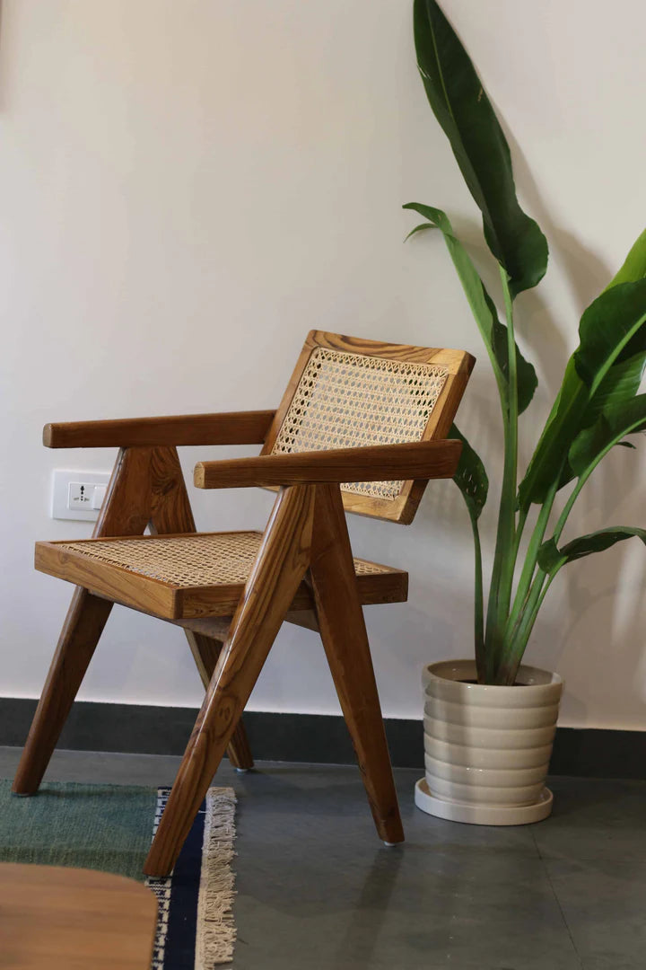 Embrace Arm Chair | Acacia Wood | Natural Finish