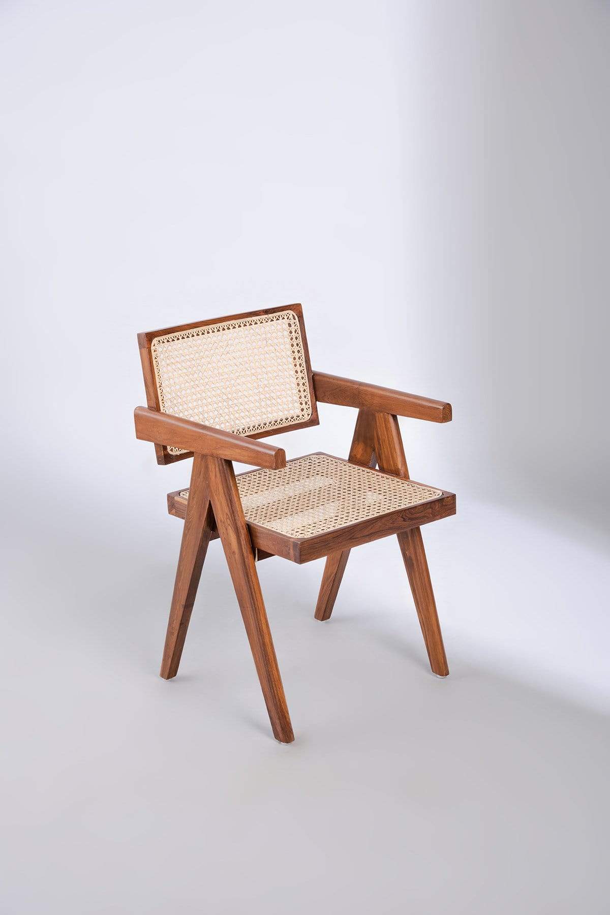 Embrace Arm Chair | Acacia Wood | Natural Finish