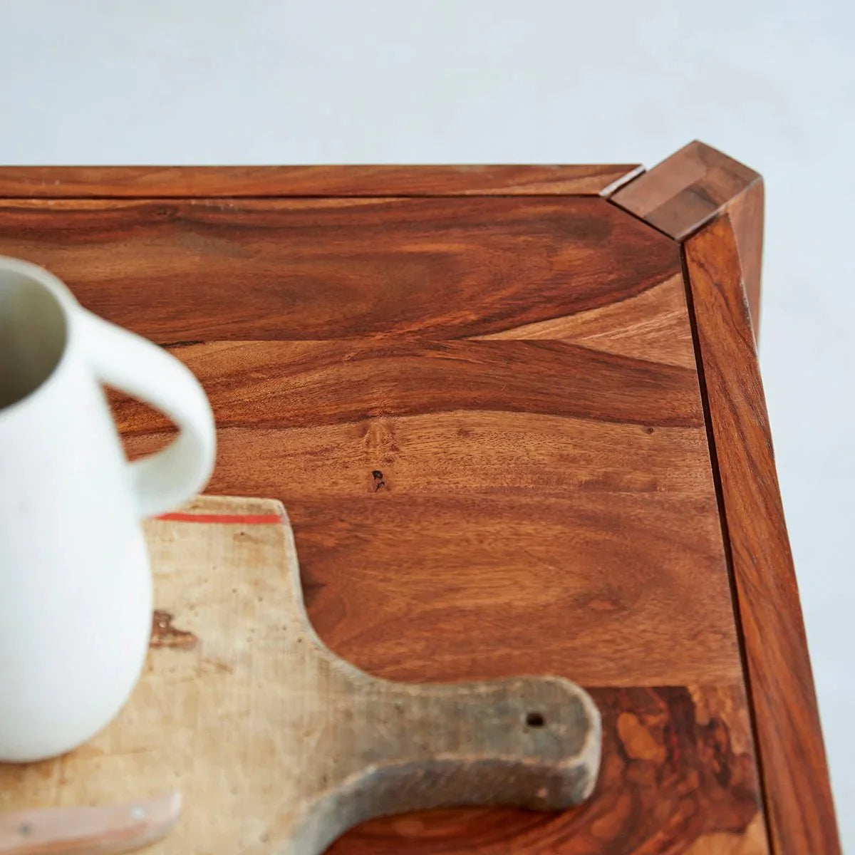 The Sequoia Round Dining Table | Sheesham Wood
