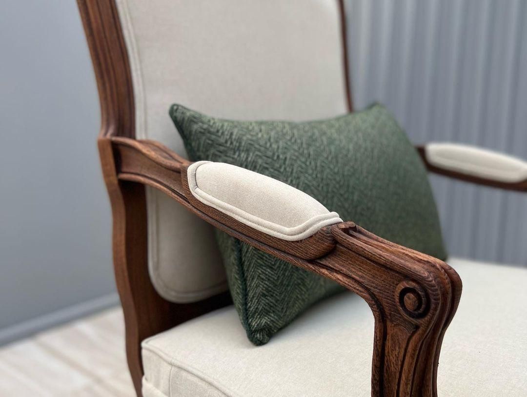 The Oxford Louis Premium Sofa Set | Teak Wood