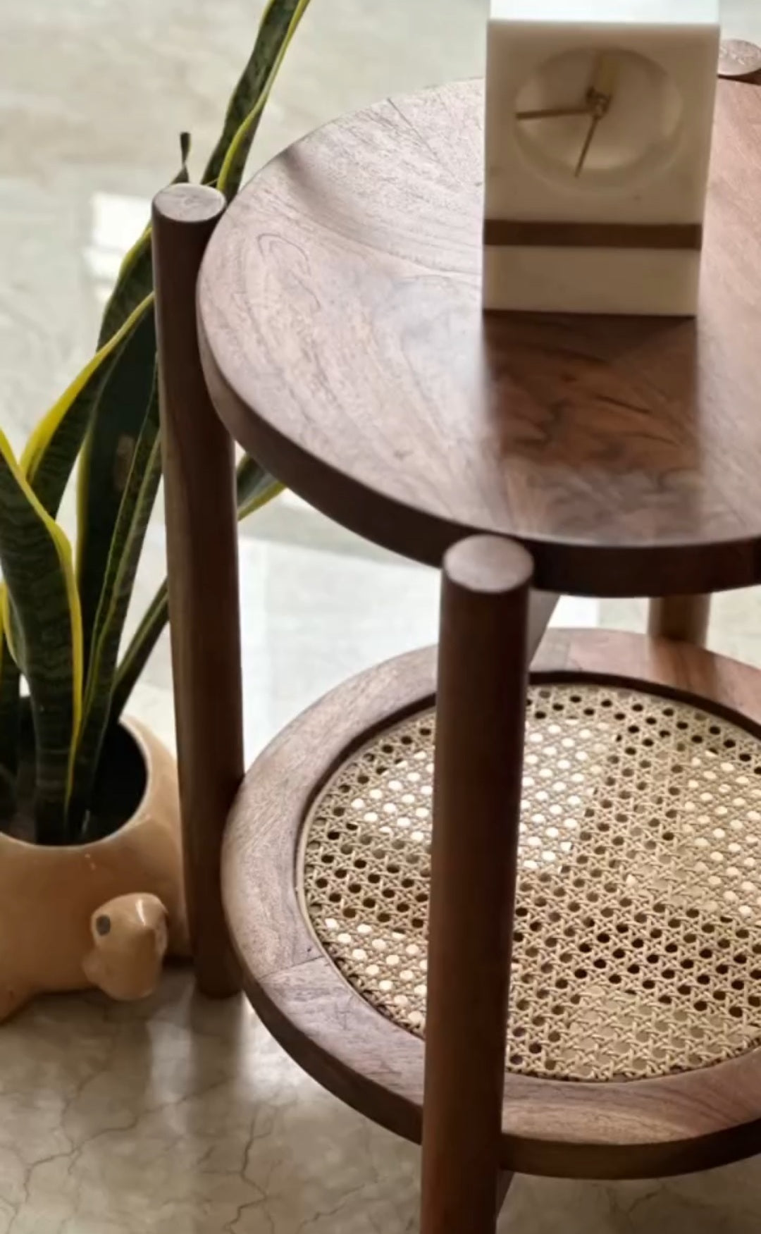 Mesa Side Table | Acacia Wood
