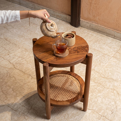 Mesa Side Table | Acacia Wood
