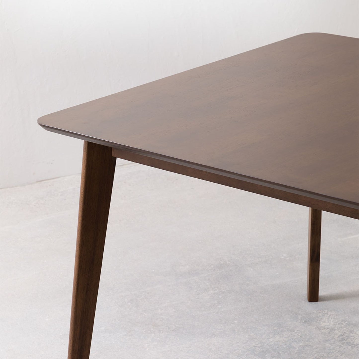 Arvore Dining Table Wooden | Honey Finish